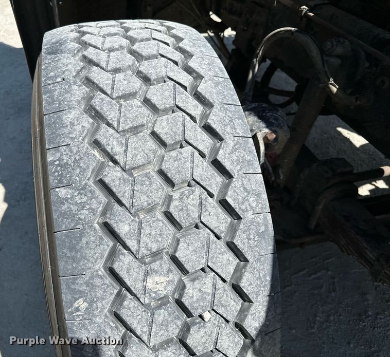 image for item MQ9322 2004 Sterling LT9500  truck cab and chassis