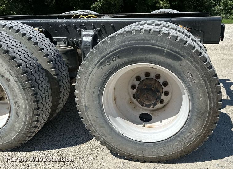 image for item MQ9322 2004 Sterling LT9500  truck cab and chassis