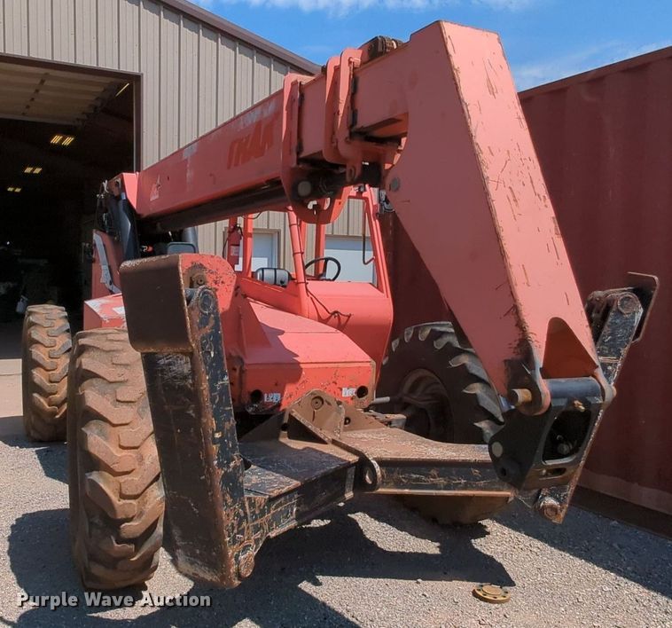 image for item MY9809 SkyTrak 10042  telehandler