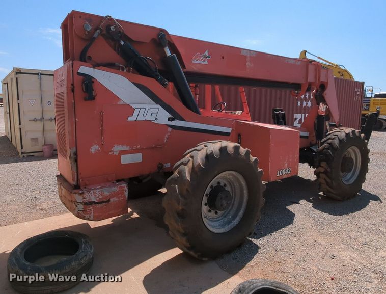image for item MY9809 SkyTrak 10042  telehandler