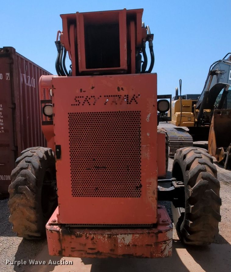 image for item MY9809 SkyTrak 10042  telehandler