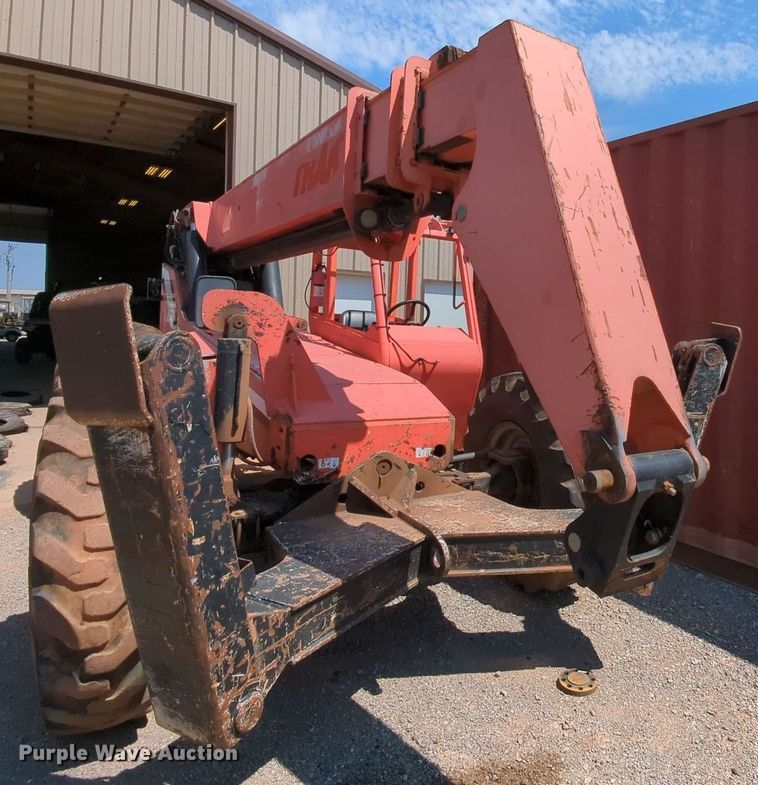 image for item MY9809 SkyTrak 10042  telehandler