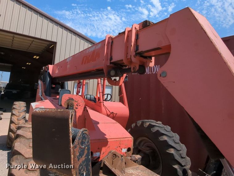 image for item MY9809 SkyTrak 10042  telehandler