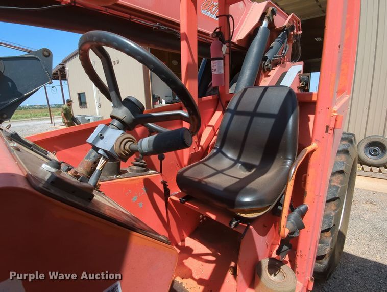 image for item MY9809 SkyTrak 10042  telehandler