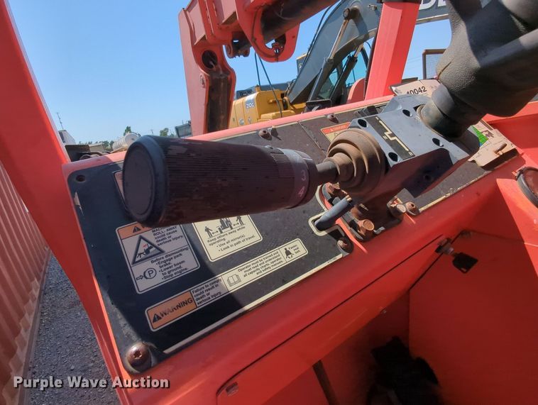 image for item MY9809 SkyTrak 10042  telehandler