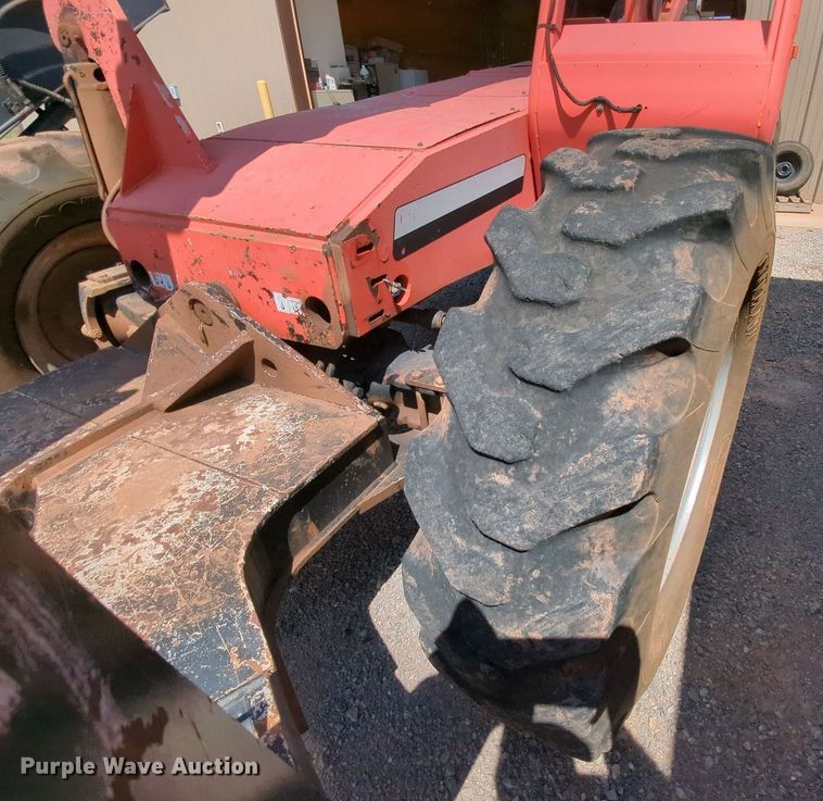 image for item MY9809 SkyTrak 10042  telehandler