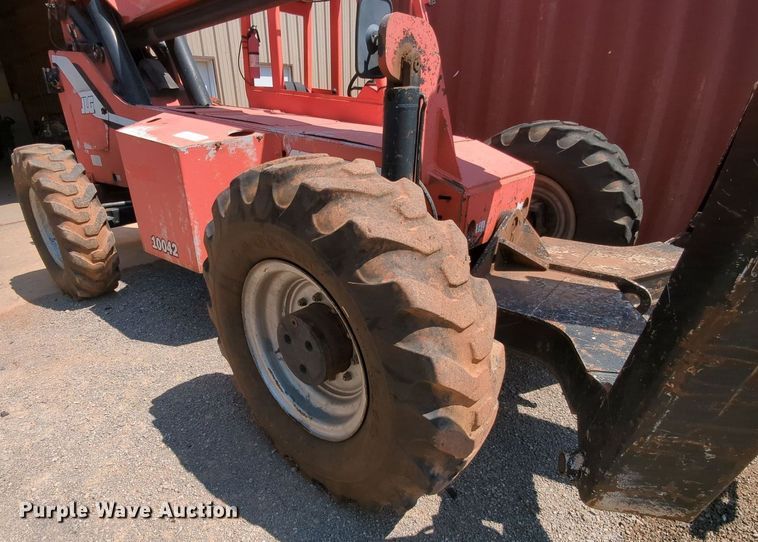 image for item MY9809 SkyTrak 10042  telehandler