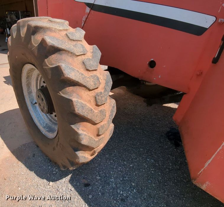 image for item MY9809 SkyTrak 10042  telehandler