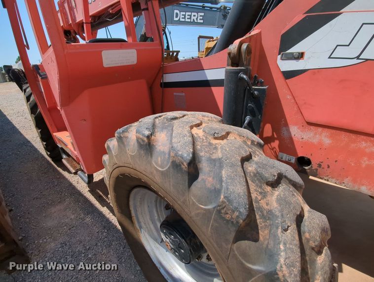 image for item MY9809 SkyTrak 10042  telehandler