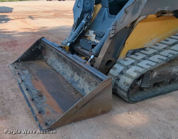 image for item MY9811 2015 John Deere 329E  tracked skid steer loader