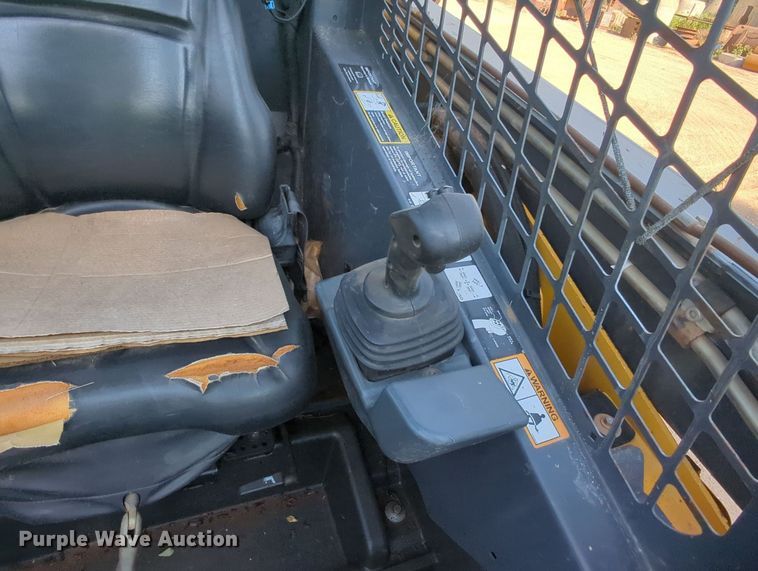 image for item MY9811 2015 John Deere 329E  tracked skid steer loader