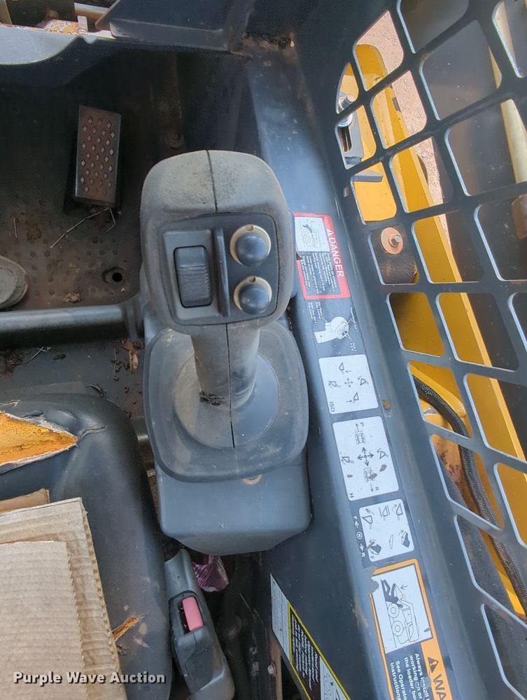 image for item MY9811 2015 John Deere 329E  tracked skid steer loader