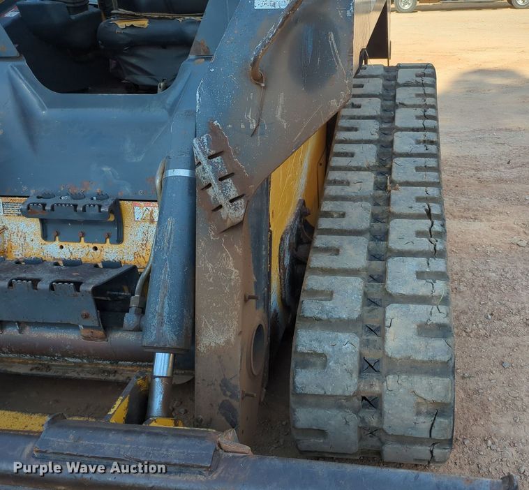 image for item MY9811 2015 John Deere 329E  tracked skid steer loader