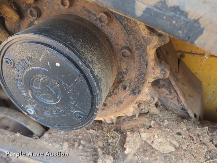 image for item MY9811 2015 John Deere 329E  tracked skid steer loader