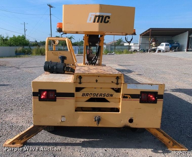 image for item MY9869 1994 Broderson IC80-1F  crane