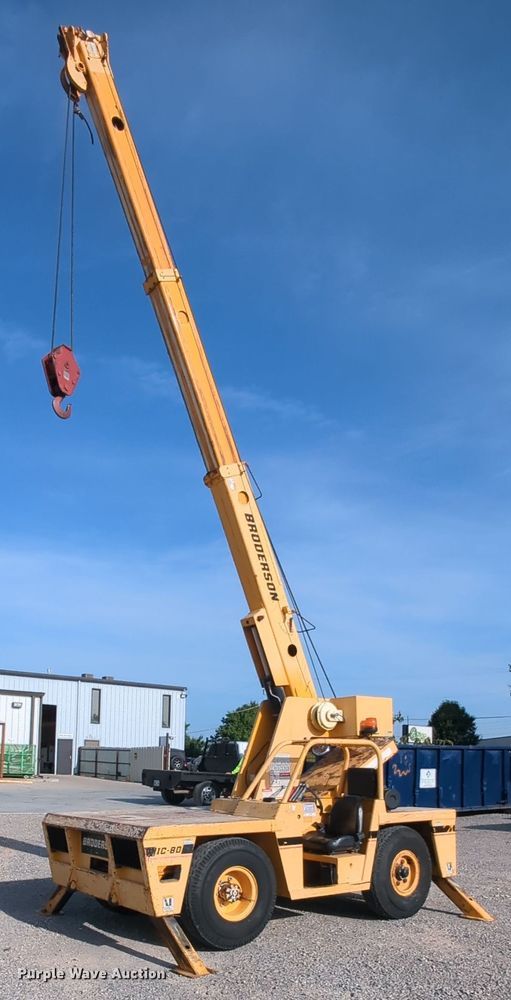 image for item MY9869 1994 Broderson IC80-1F  crane