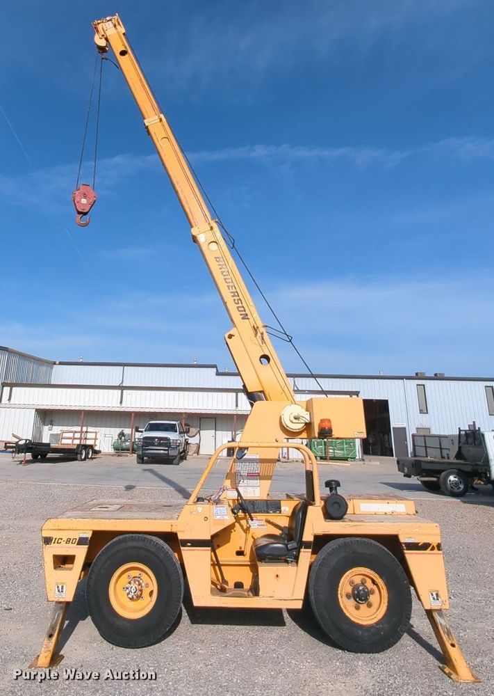 image for item MY9869 1994 Broderson IC80-1F  crane