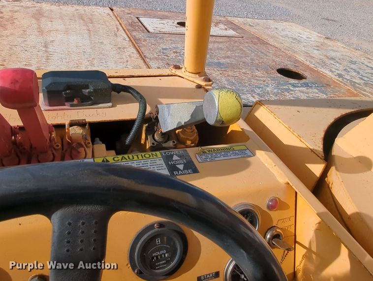 image for item MY9869 1994 Broderson IC80-1F  crane