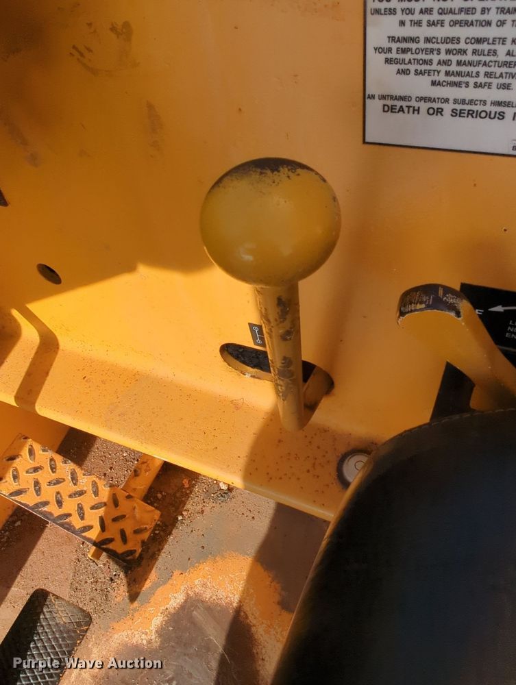 image for item MY9869 1994 Broderson IC80-1F  crane