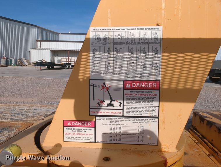 image for item MY9869 1994 Broderson IC80-1F  crane