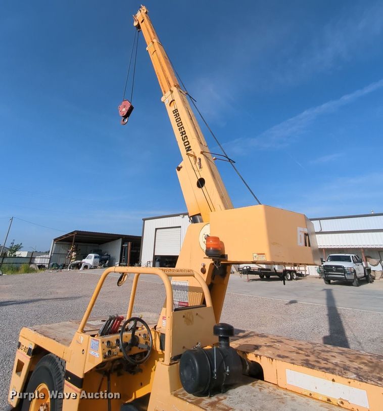 image for item MY9869 1994 Broderson IC80-1F  crane