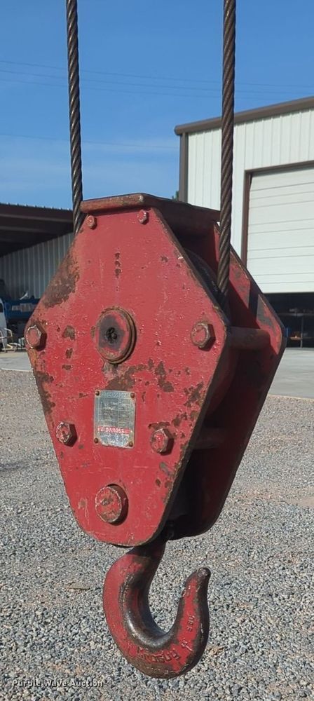 image for item MY9869 1994 Broderson IC80-1F  crane