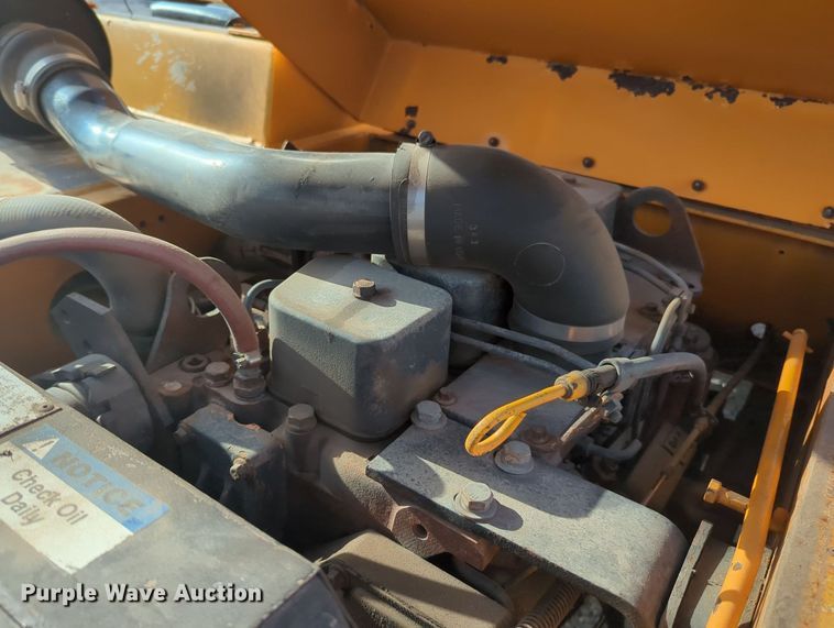 image for item MY9869 1994 Broderson IC80-1F  crane