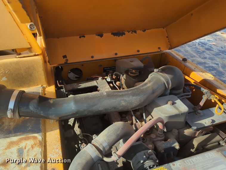 image for item MY9869 1994 Broderson IC80-1F  crane