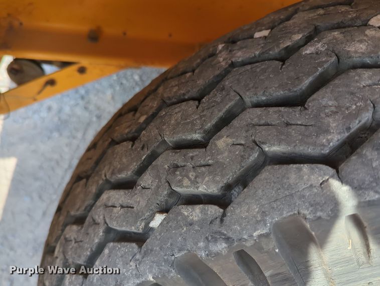 image for item MY9869 1994 Broderson IC80-1F  crane