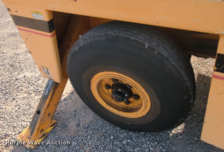 image for item MY9869 1994 Broderson IC80-1F  crane