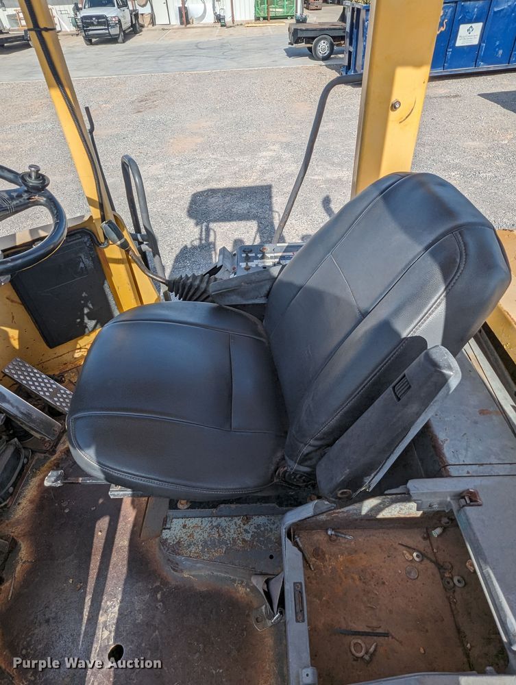 image for item MY9870 2008 Komatsu WA180-3L  wheel loader
