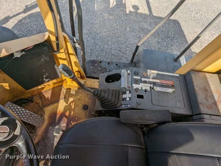 image for item MY9870 2008 Komatsu WA180-3L  wheel loader