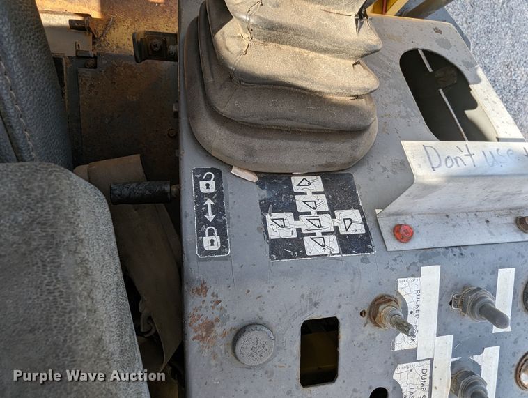 image for item MY9870 2008 Komatsu WA180-3L  wheel loader