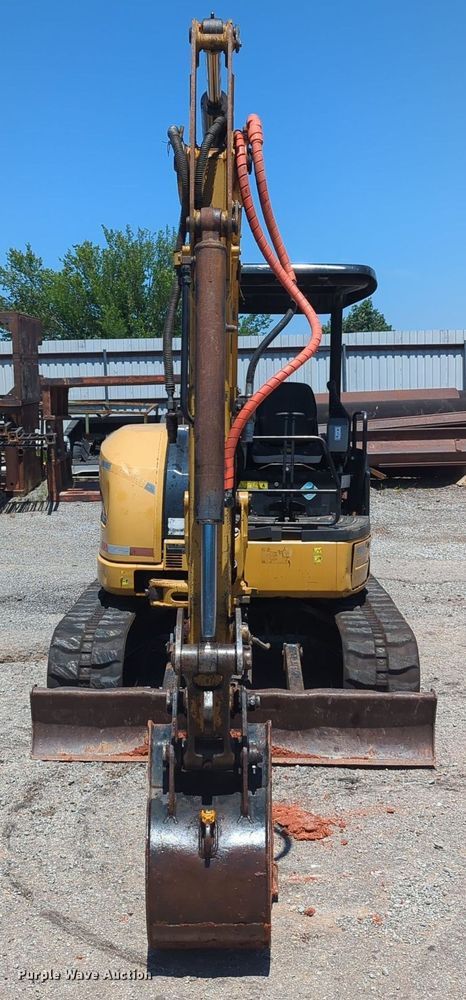 image for item MY9881 2011 Caterpillar 305D CR  mini excavator