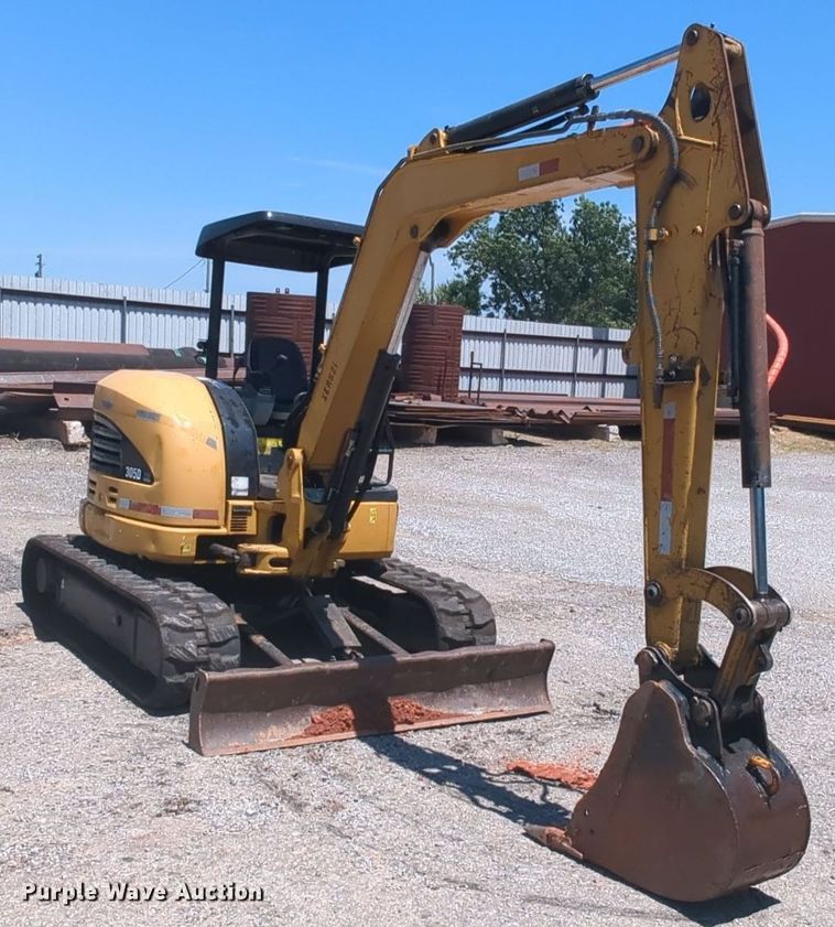 image for item MY9881 2011 Caterpillar 305D CR  mini excavator
