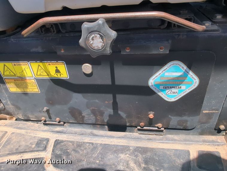 image for item MY9881 2011 Caterpillar 305D CR  mini excavator