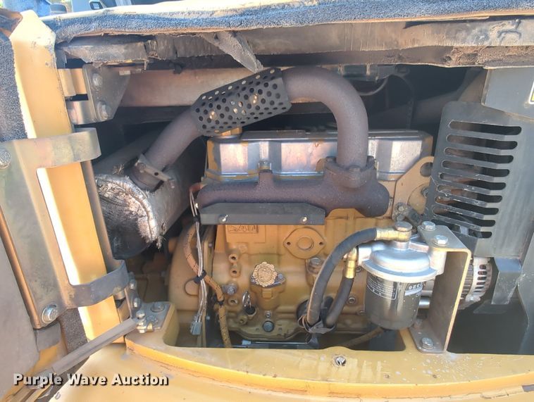 image for item MY9881 2011 Caterpillar 305D CR  mini excavator