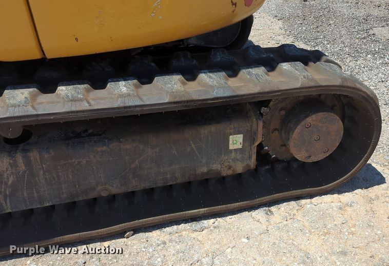 image for item MY9881 2011 Caterpillar 305D CR  mini excavator