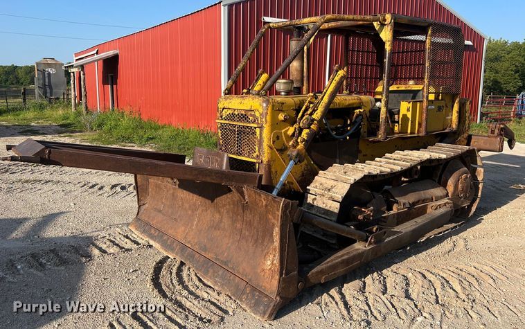 image for item NA9062 1964 Caterpillar D4D  dozer