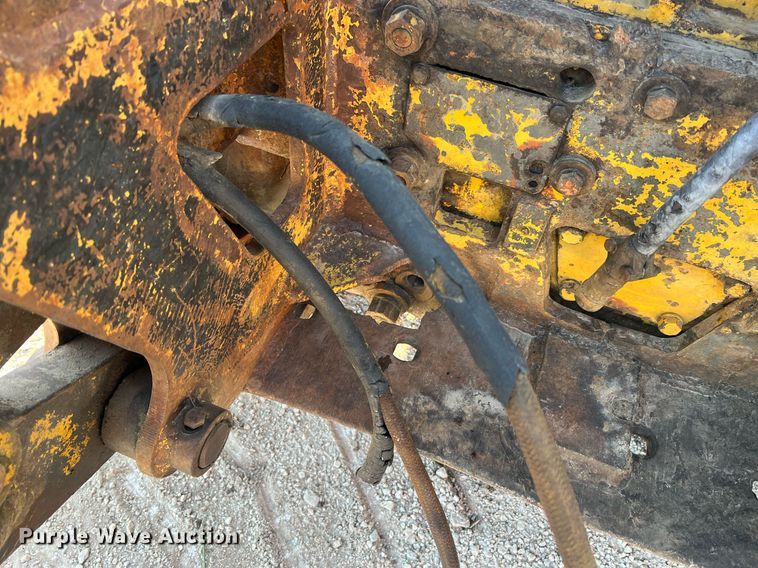 image for item NA9062 1964 Caterpillar D4D  dozer