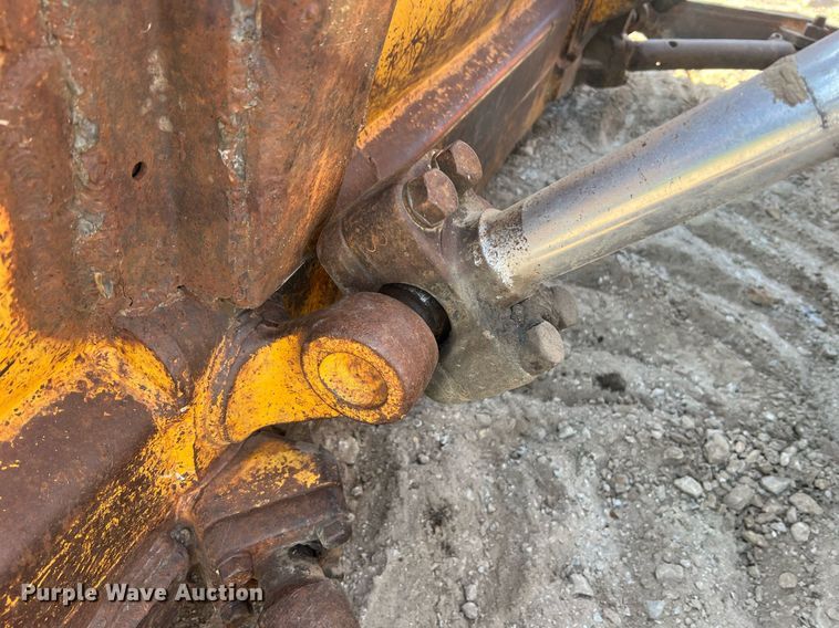 image for item NA9062 1964 Caterpillar D4D  dozer