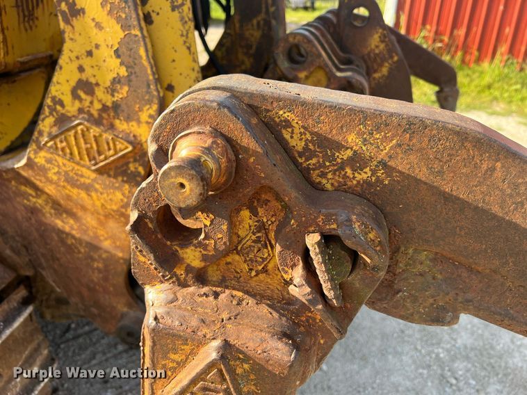 image for item NA9062 1964 Caterpillar D4D  dozer