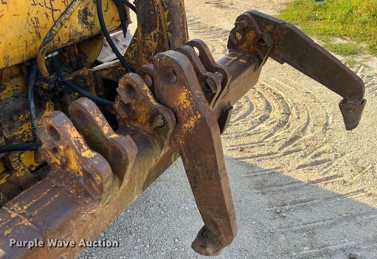 image for item NA9062 1964 Caterpillar D4D  dozer