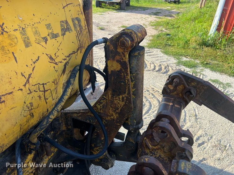 image for item NA9062 1964 Caterpillar D4D  dozer