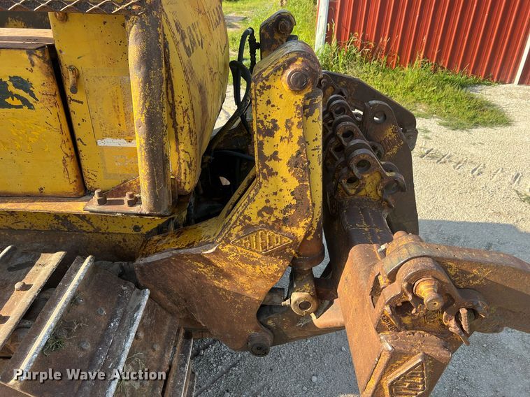image for item NA9062 1964 Caterpillar D4D  dozer