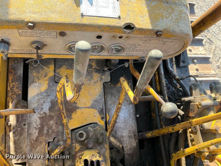 image for item NA9062 1964 Caterpillar D4D  dozer