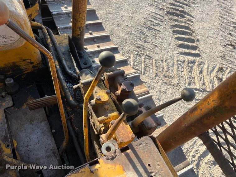 image for item NA9062 1964 Caterpillar D4D  dozer