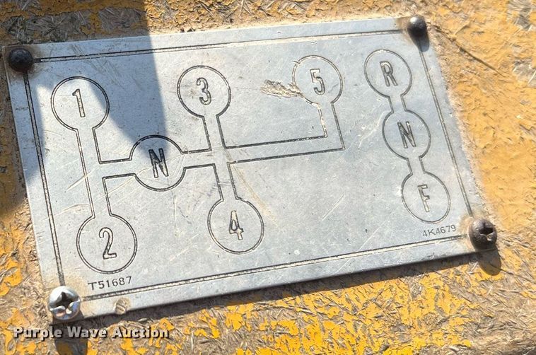 image for item NA9062 1964 Caterpillar D4D  dozer