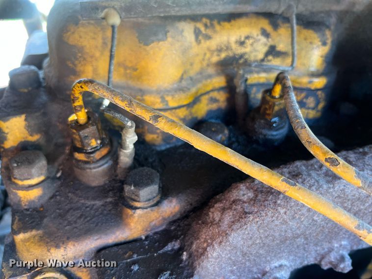 image for item NA9062 1964 Caterpillar D4D  dozer