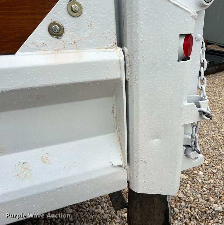 image for item NA9075 2005 Chevrolet C5500  dump truck